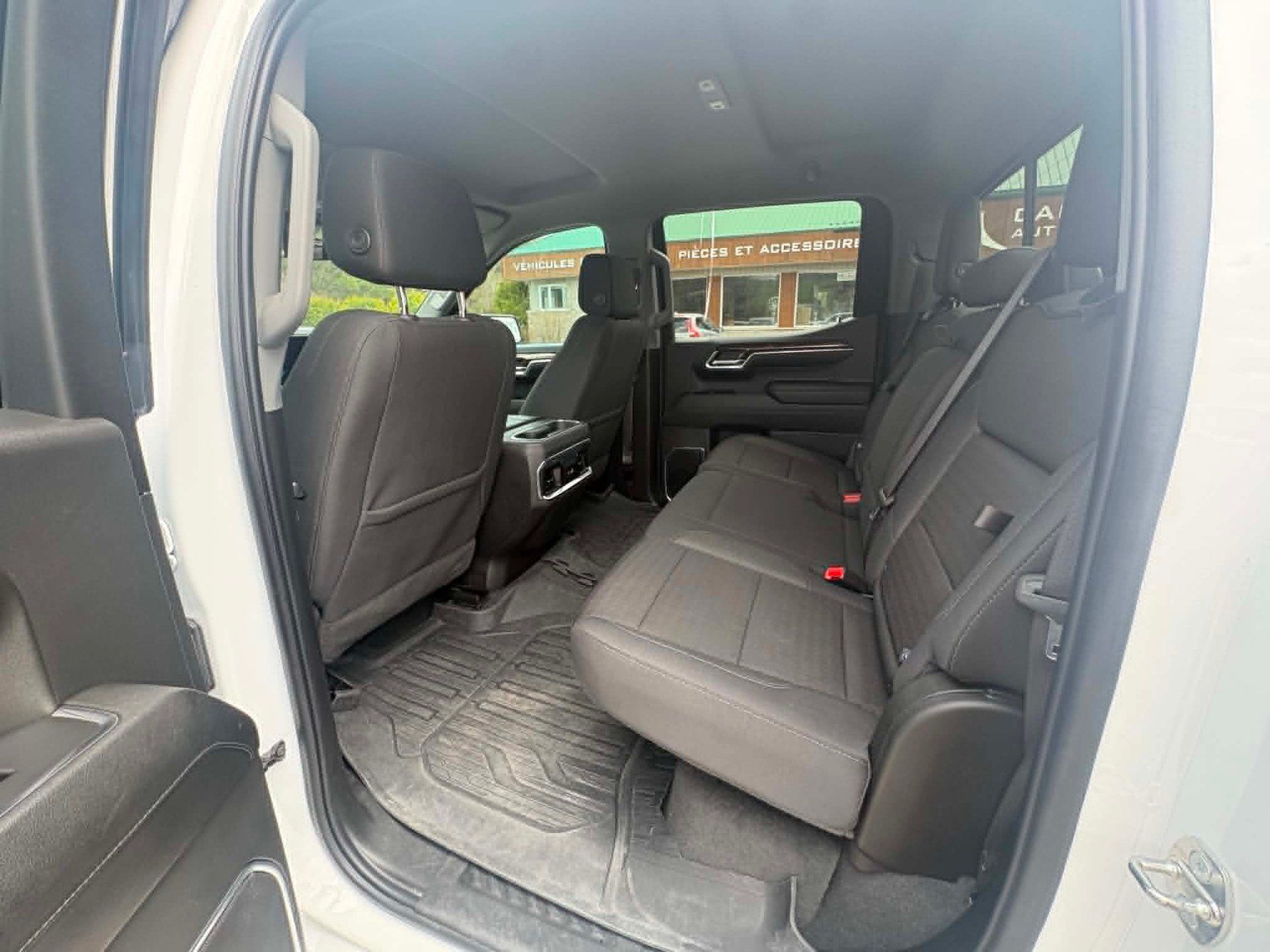 GMC Sierra 1500 2024 - Thumbnail 4