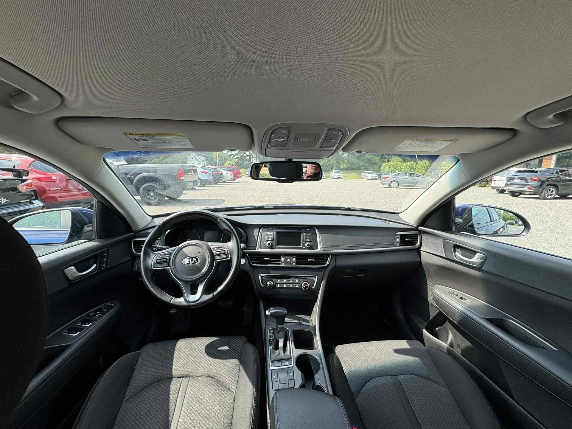 Kia Optima 2017 - Thumbnail 5