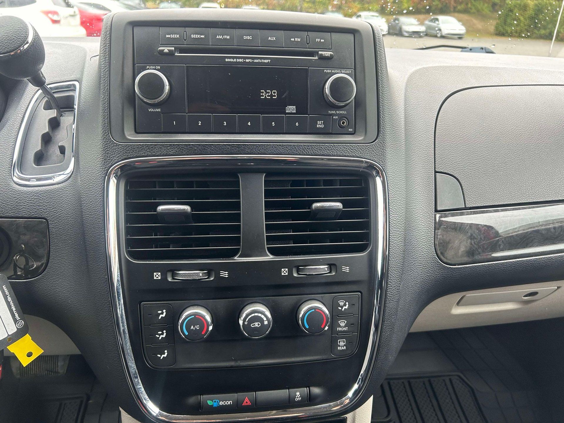 Dodge Grand Caravan 2012 - Thumbnail 6
