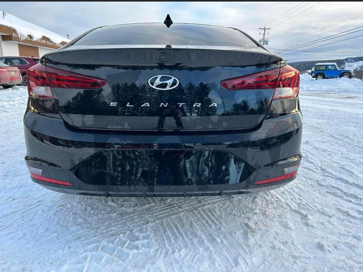 Hyundai Elantra 2020 - Thumbnail 4