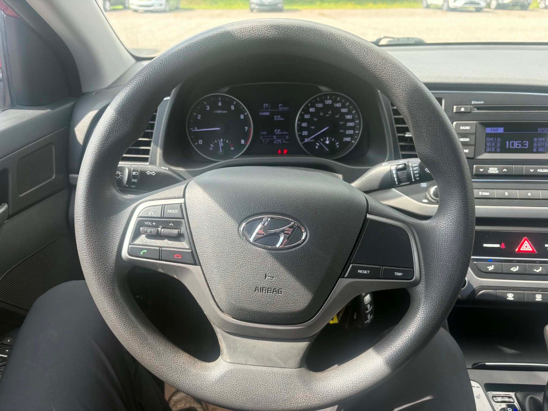 Hyundai Elantra 2017 - Thumbnail 5