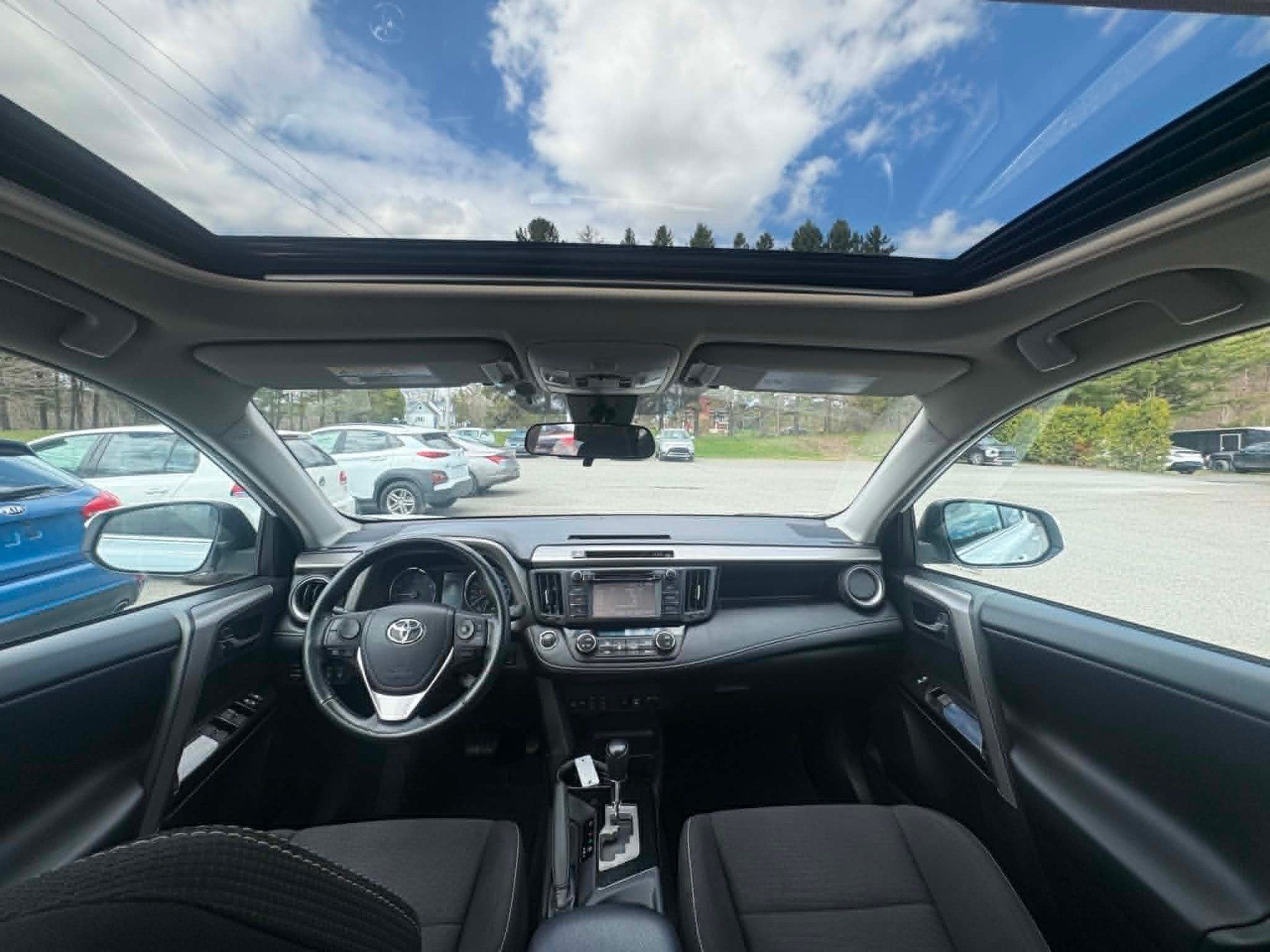 Toyota RAV4 2018 - Image 7