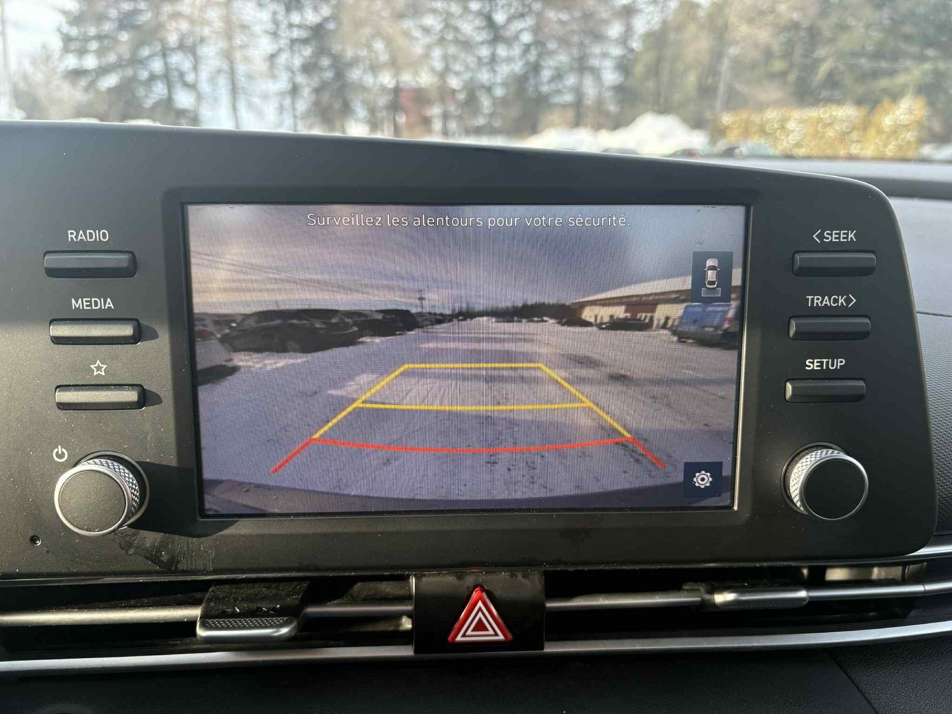 Hyundai Elantra 2023 - Image 7