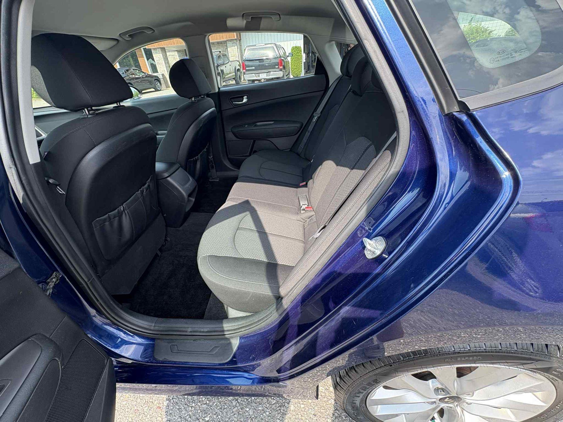 Kia Optima 2017 - Image 4