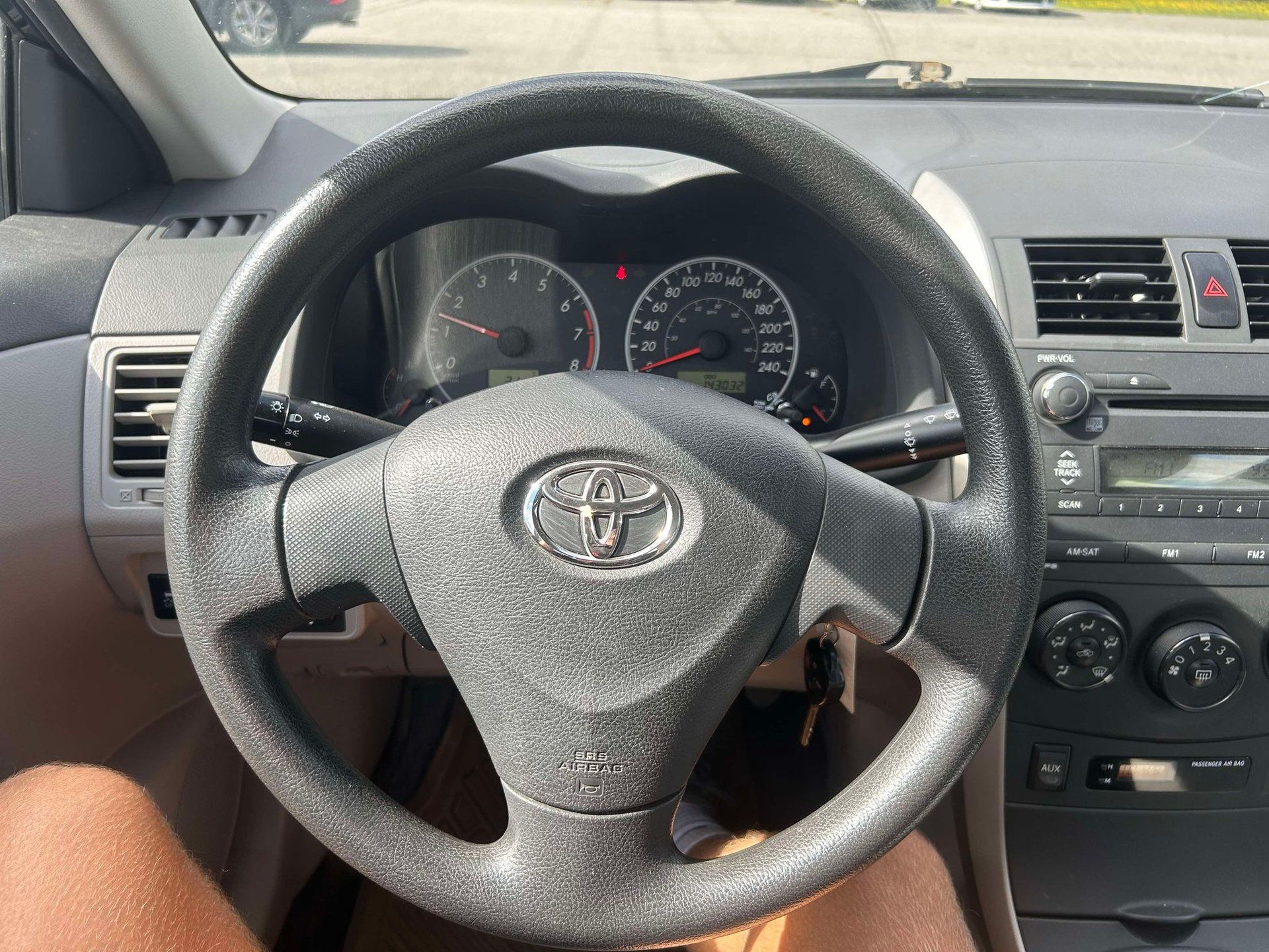 Toyota Corolla 2011 - Image 3