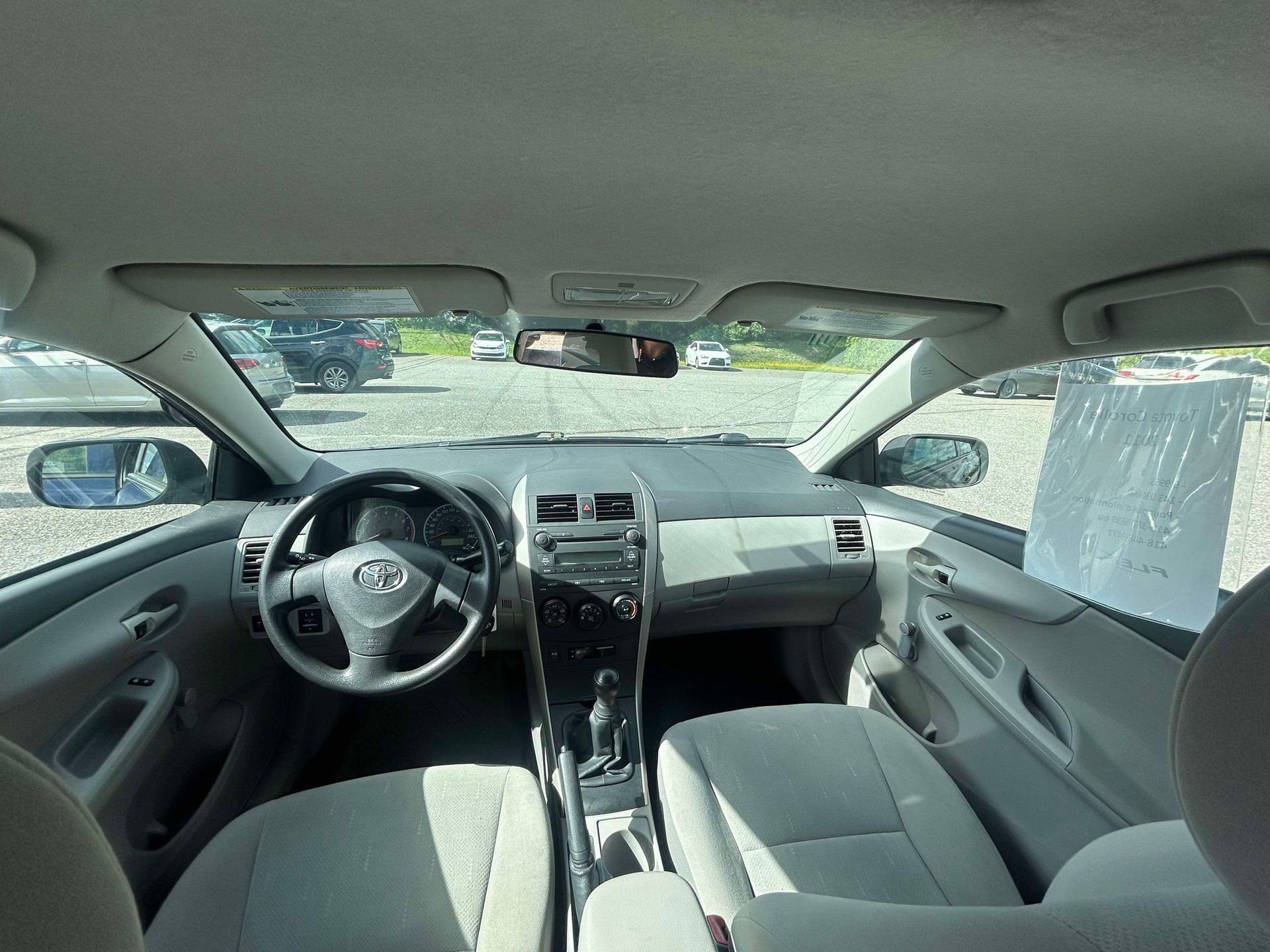 Toyota Corolla 2011 - Image 5