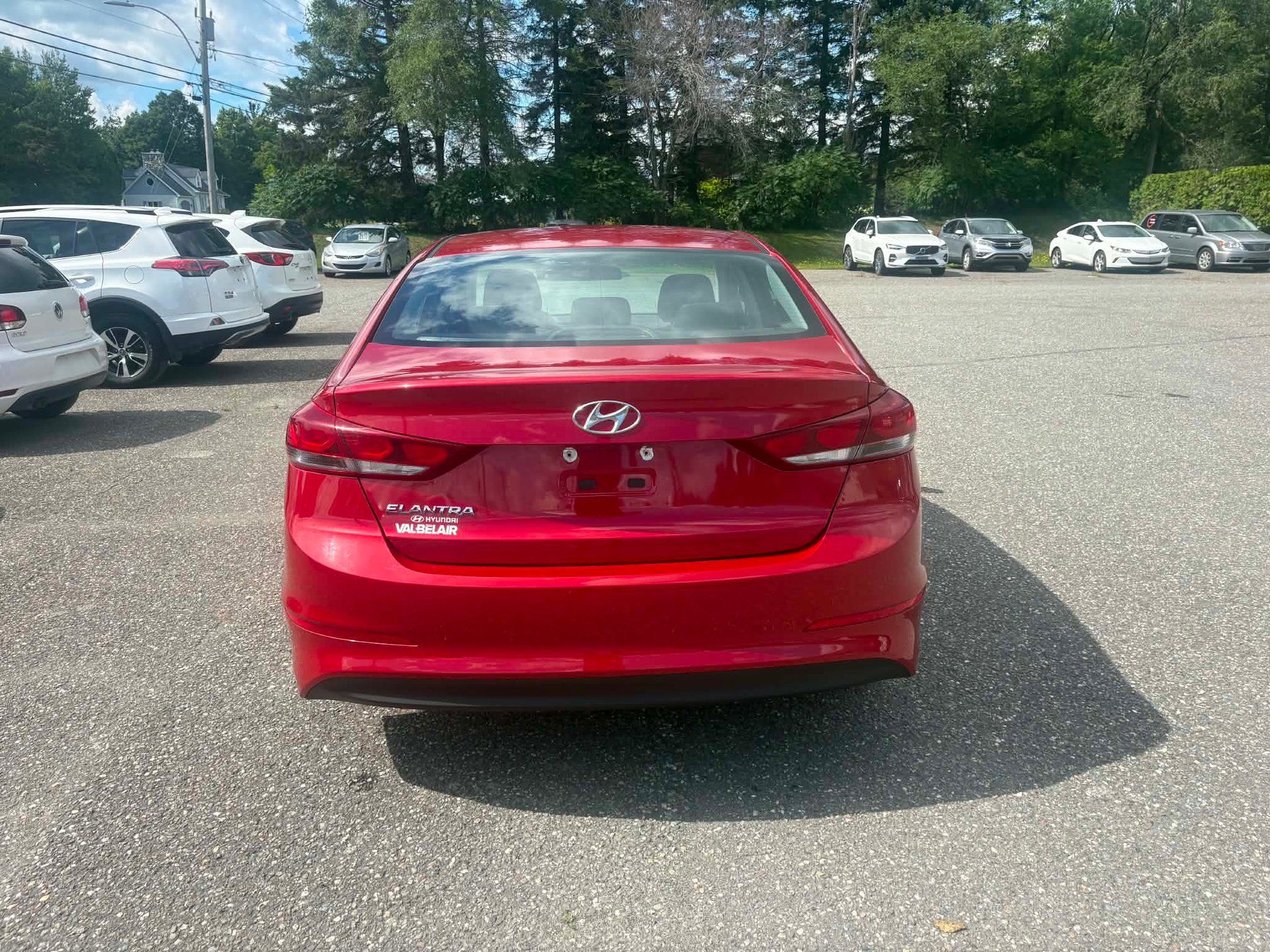 Hyundai Elantra 2017 - Image 2