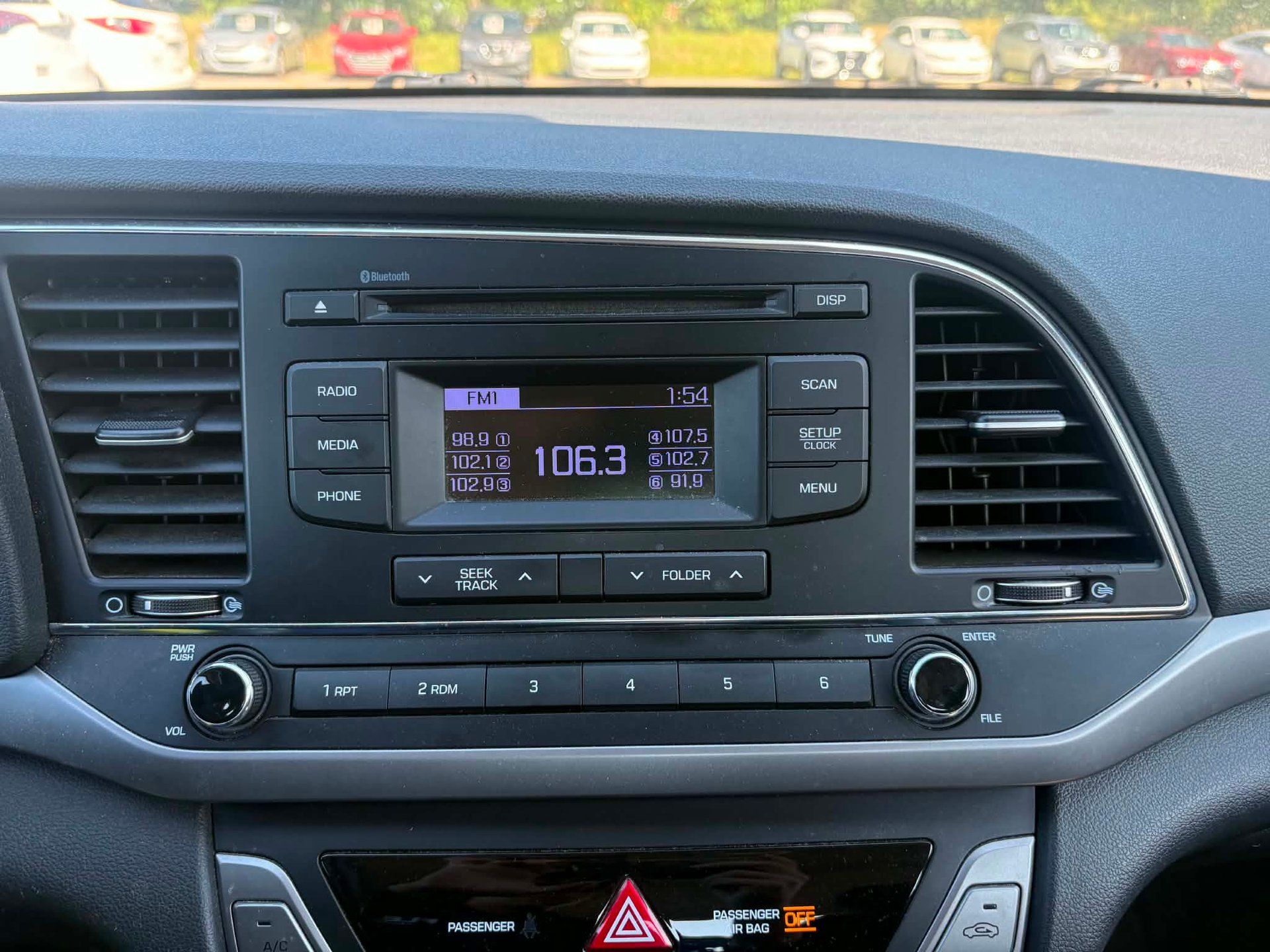Hyundai Elantra 2017 - Thumbnail 4